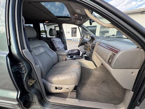 Used 2004 Jeep Grand Cherokee Limited w/ Cold Weather Group image 68