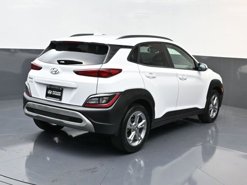 Used 2023 Hyundai Kona SEL image 4