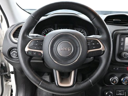 Used 2016 Jeep Renegade Latitude w/ Cold Weather Group image 14