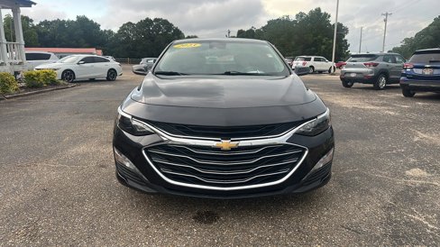 Used 2023 Chevrolet Malibu LT image 2
