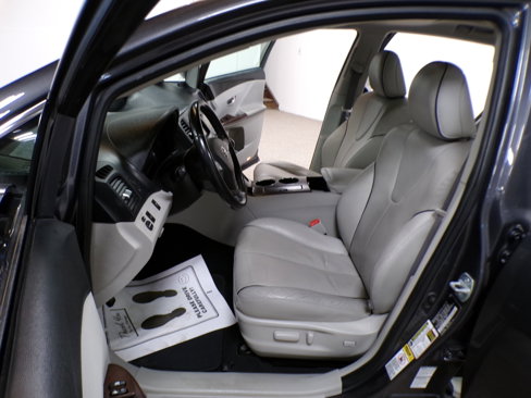 Used 2009 Toyota Venza AWD image 11