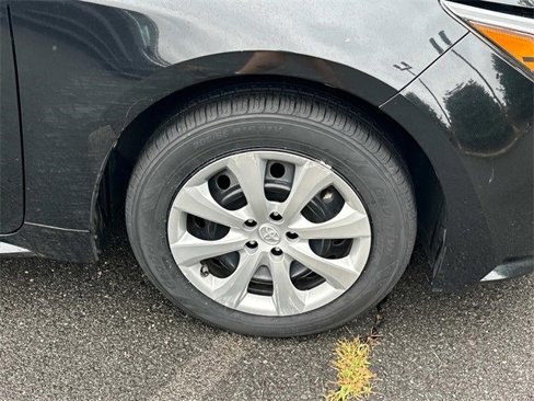 Used 2022 Toyota Corolla LE image 7