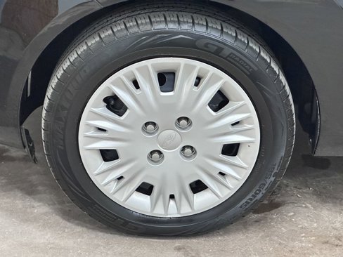 Used 2019 Ford Fiesta S image 40