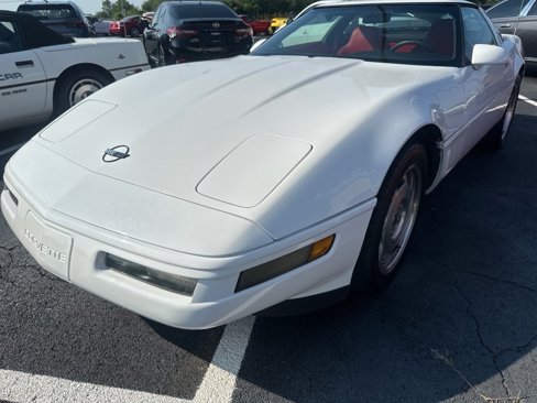 Used 1995 Chevrolet Corvette Coupe image 3