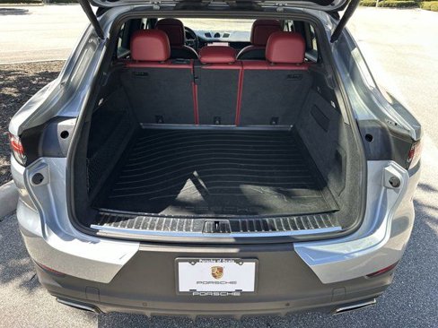 Certified 2023 Porsche Cayenne Coupe image 28