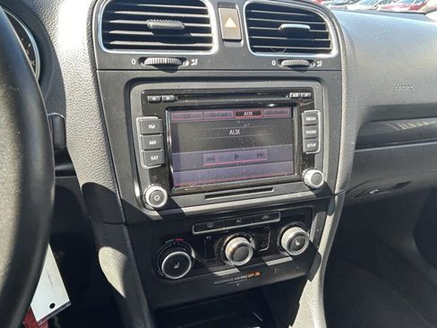 Used 2011 Volkswagen Jetta TDI image 14