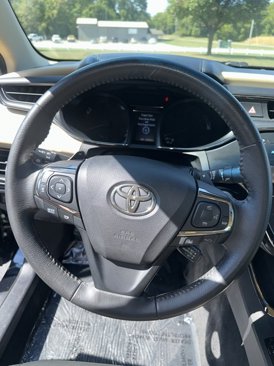 Used 2017 Toyota Avalon XLE image 13