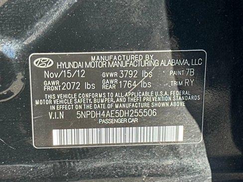 Used 2013 Hyundai Elantra Limited image 27
