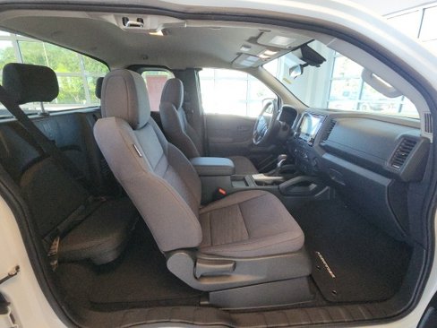 Used 2024 Nissan Frontier S image 18