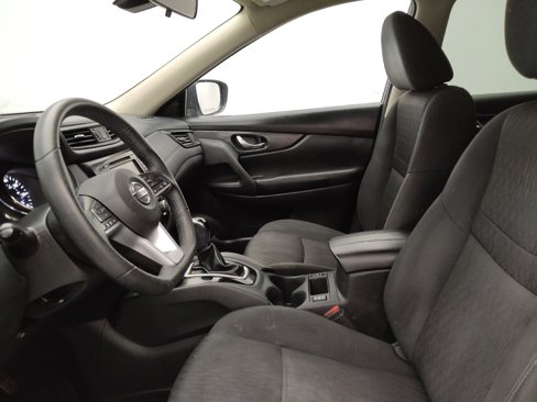 Used 2019 Nissan Rogue SV image 17