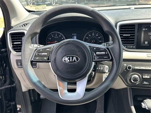Used 2020 Kia Sportage LX image 18