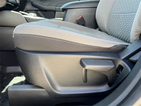 Used 2022 Ford Escape SE image 10