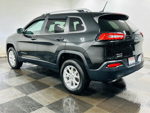 Used 2015 Jeep Cherokee Latitude w/ Comfort/Convenience Group image 4