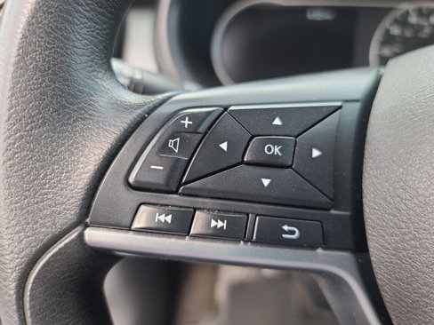 Used 2019 Nissan Kicks SV image 20