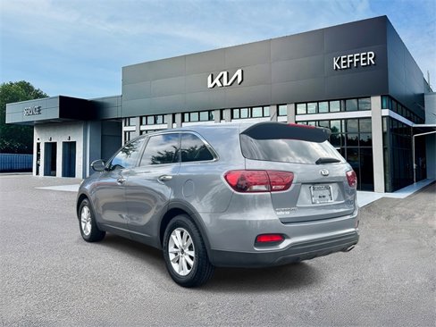Used 2020 Kia Sorento LX image 6