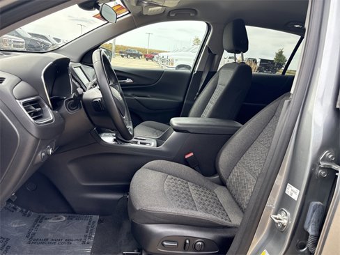 Used 2024 Chevrolet Equinox LT image 4