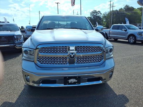 Used 2017 RAM 1500 Laramie w/ Convenience Group image 9