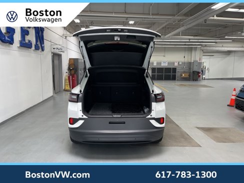 Used 2023 Volkswagen ID.4 Pro image 9