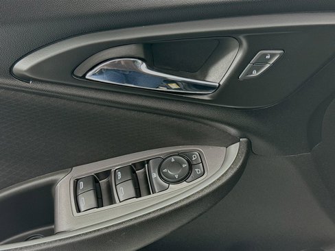 Used 2023 Chevrolet Malibu LT image 18