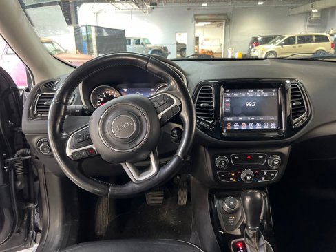 Used 2020 Jeep Compass Limited image 22