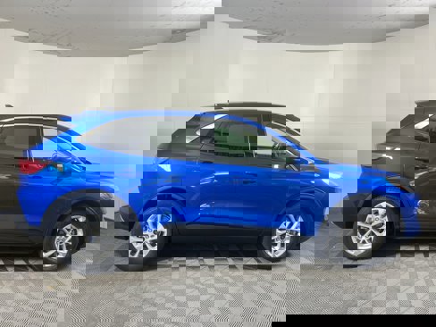 Used 2020 Ford Escape SE image 2