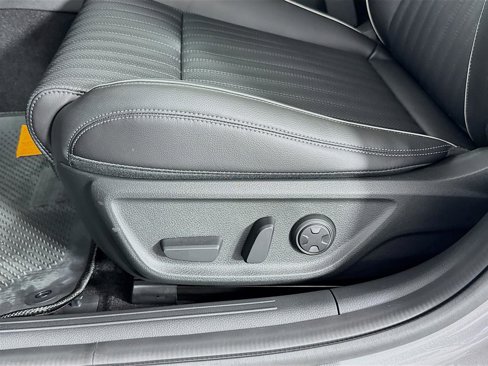 New 2026 Genesis G70 2.5T Prestige image 22