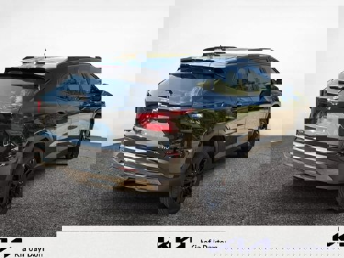Used 2025 Chevrolet Trax ACTIV w/ Driver Confidence Package image 5