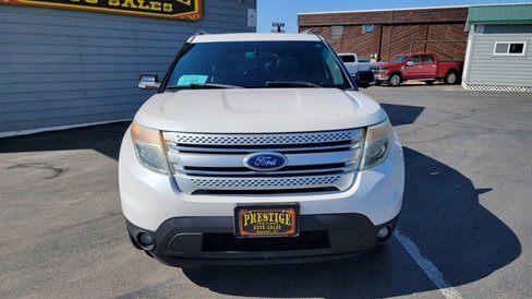 Used 2015 Ford Explorer XLT w/ Equipment Group 202B image 2