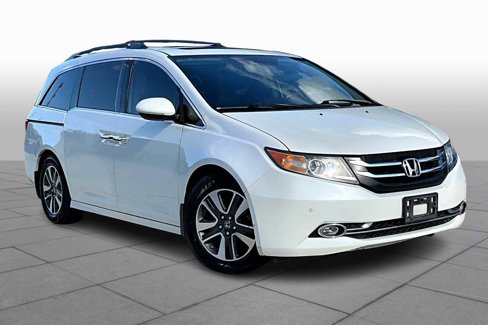 Used 2016 Honda Odyssey Touring Elite image 2