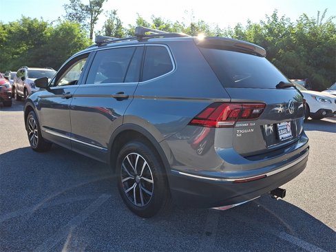 Used 2021 Volkswagen Tiguan SE image 4