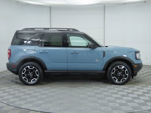 Used 2023 Ford Bronco Sport Outer Banks w/ Tech Package image 4