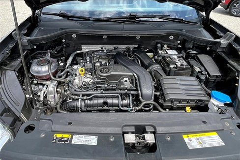 Used 2024 Volkswagen Taos SE image 31