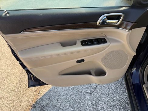 Used 2014 Jeep Grand Cherokee Limited image 13
