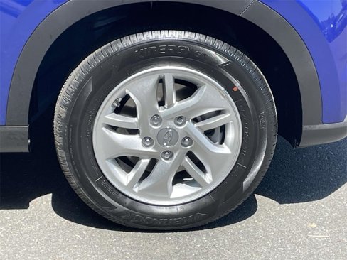 New 2025 Hyundai Venue SE image 9