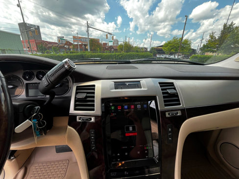 Used 2007 Cadillac Escalade EXT w/ Information Package image 35
