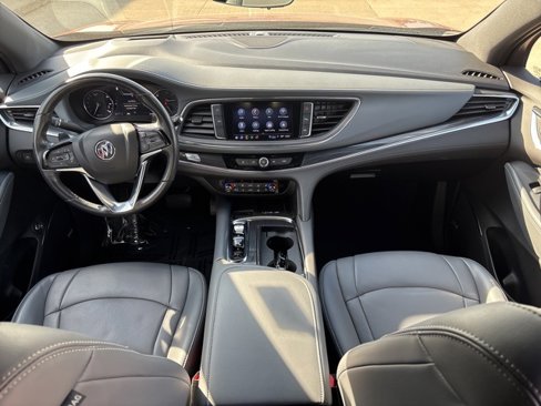 Used 2024 Buick Enclave Premium image 18