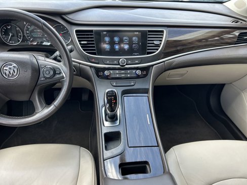 Used 2017 Buick LaCrosse Essence image 14