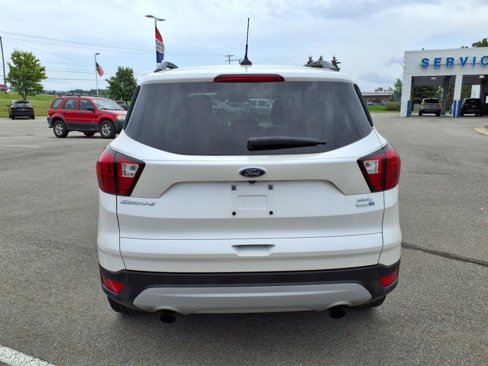Used 2019 Ford Escape SEL image 6