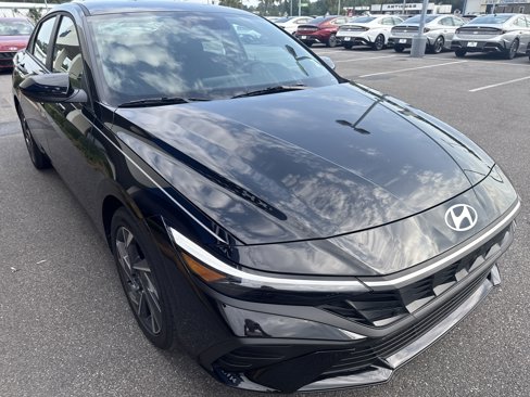 New 2025 Hyundai Elantra Sport image 5