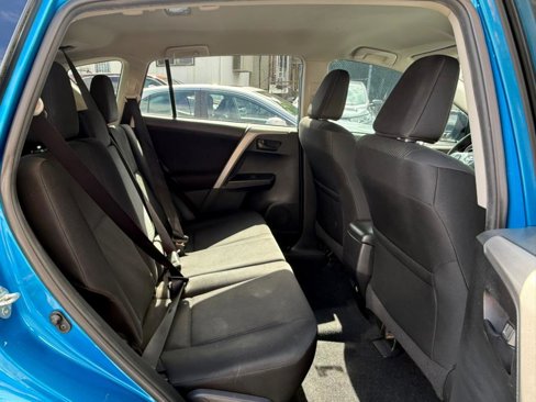 Used 2017 Toyota RAV4 LE w/ All Weather Liner Package image 10
