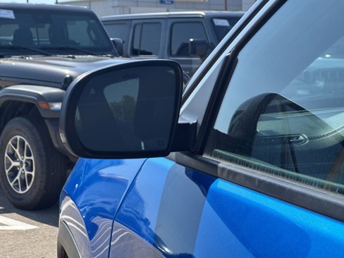 Used 2023 Jeep Compass Limited image 19