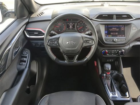 Used 2023 Chevrolet TrailBlazer RS image 17