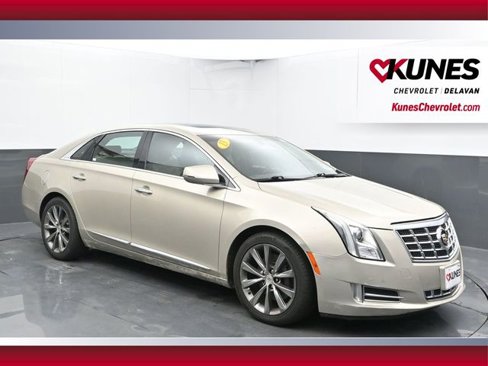 Used 2013 Cadillac XTS Luxury image 1