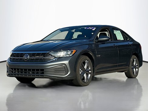 Used 2024 Volkswagen Jetta SE image 11