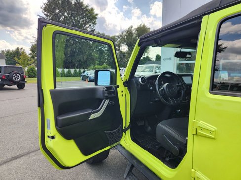 Used 2016 Jeep Wrangler Unlimited Sahara image 26