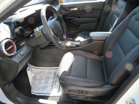 New 2025 Chevrolet Trax RS w/ Driver Confidence Package image 3