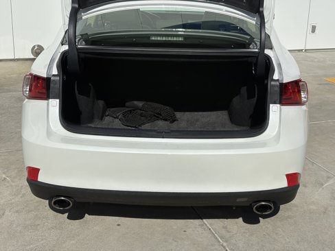 Used 2014 Lexus IS 250 image 9