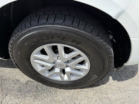 Used 2016 Nissan Frontier SV image 22