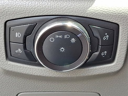 Used 2020 Ford F150 XLT image 23