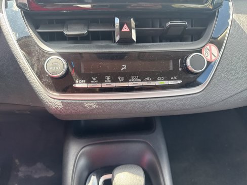 Used 2023 Toyota Corolla LE image 18